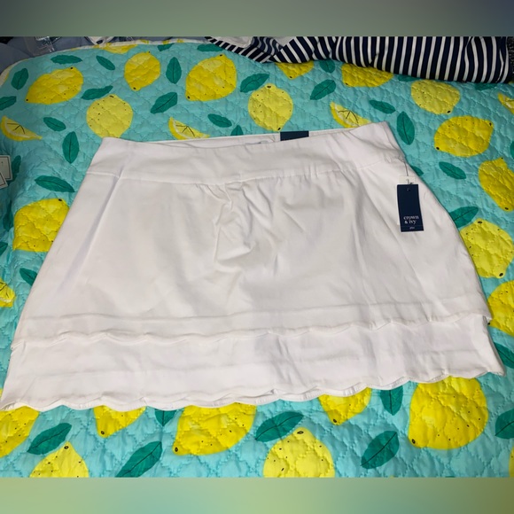 crown & ivy Pants - NWT CROWN & IVY SIZE 18W WHITE SKORT